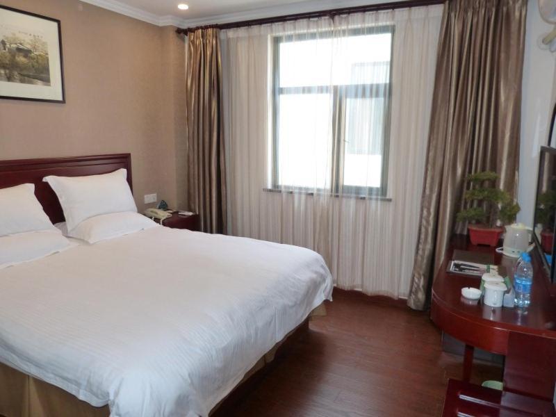 Greentree Inn Anhui Wuhu Fangte North Changjiang Road Business Hotel Exterior foto